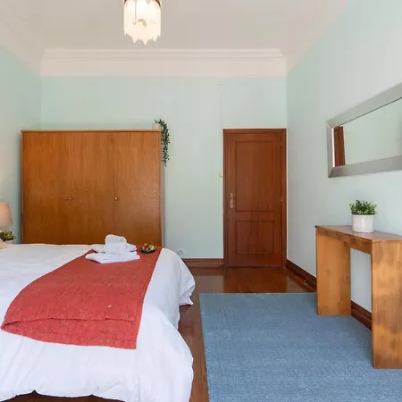 Host Wise - Classy Amazing Flats *