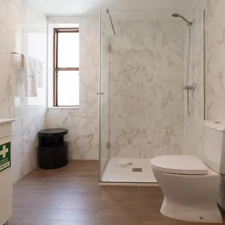 Apartment Host Wise - Classy Amazing Flats