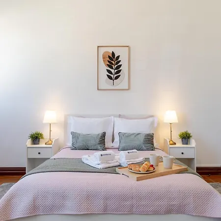 Host Wise - Classy Amazing Flats